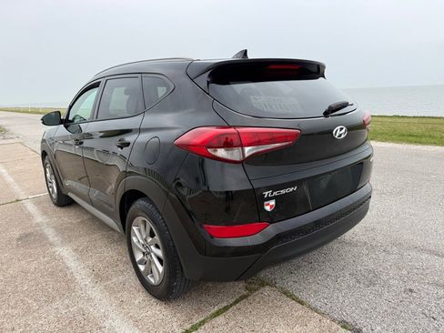 Used 2017 Hyundai Tucson SE Plus w/ Cargo Package AWD/4WD image 7