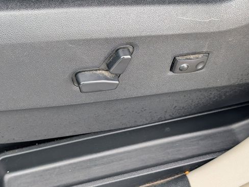 Used 2011 Dodge Grand Caravan Crew image 15