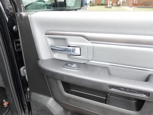 Used 2023 RAM 1500 Classic SLT w/ Electronics Convenience Group image 27