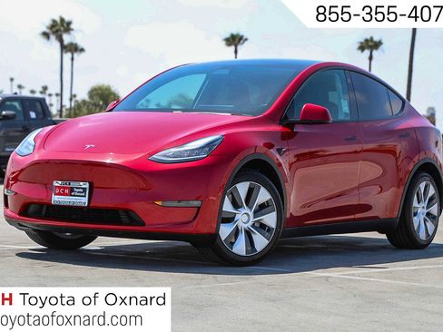 Used 2021 Tesla Model Y Long Range AWD/4WD image 1