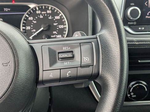 Used 2023 Nissan Rogue S image 17