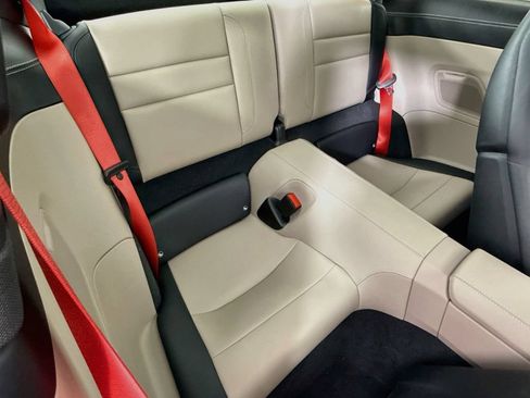 Certified 2025 Porsche 911 Carrera RWD image 28
