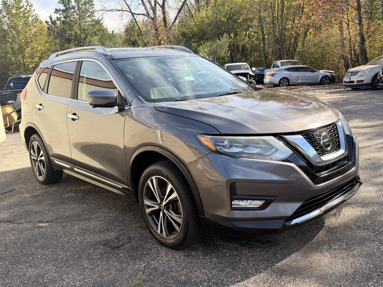 Used 2017 Nissan Rogue SL w/ SL Premium Package AWD/4WD image 9