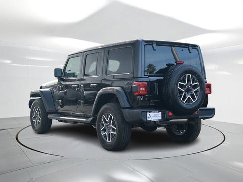 New 2026 Jeep Wrangler Unlimited Sahara AWD/4WD image 2