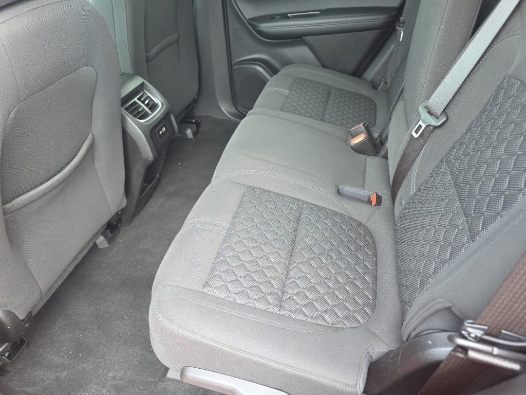 Used 2021 Chevrolet Blazer LT w/ Midnight/Sport Edition FWD image 11