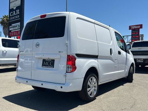 Used 2020 Nissan NV200 SV w/ Back Door Glass Package FWD image 13