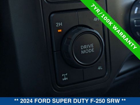 Certified 2024 Ford F250 Lariat w/ Chrome Package image 31