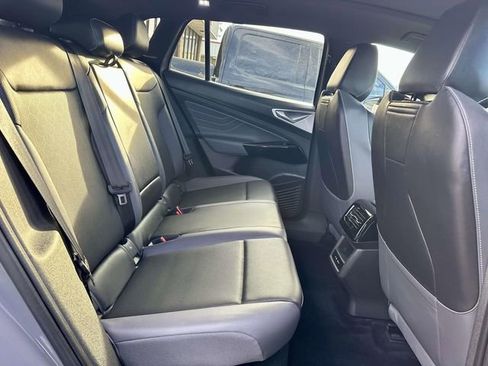 Used 2023 Volkswagen ID.4 Pro S image 11