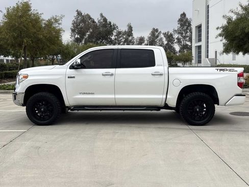 Used 2017 Toyota Tundra Limited w/ Limited Premium Package RWD image 6