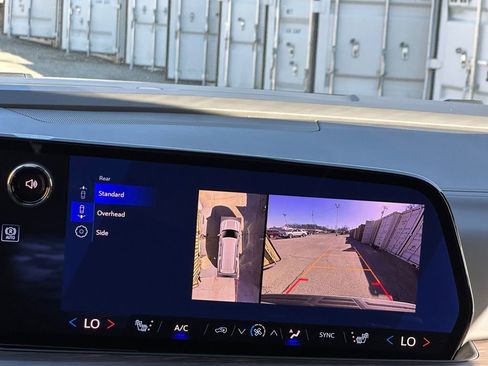 New 2026 Chevrolet Suburban LT w/ Comfort Package image 17