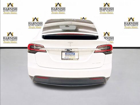 Used 2019 Tesla Model X 75D image 6