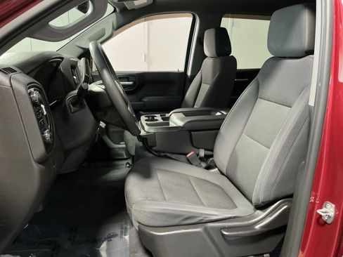 Used 2020 Chevrolet Silverado 1500 Custom w/ Custom Value Package AWD/4WD image 14