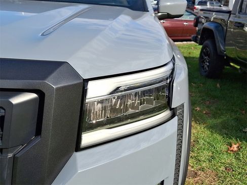 Used 2023 Nissan Frontier PRO-4X w/ Tow Package image 18