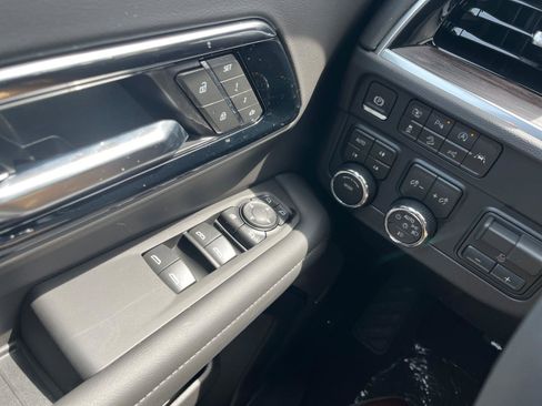 New 2026 Chevrolet Tahoe LT w/ Comfort Package AWD/4WD image 17