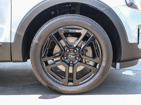 Certified 2024 Kia Telluride EX X-Line AWD/4WD image 10