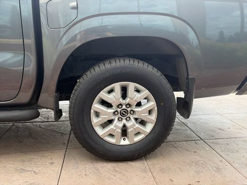 Used 2022 Nissan Frontier SV RWD image 13