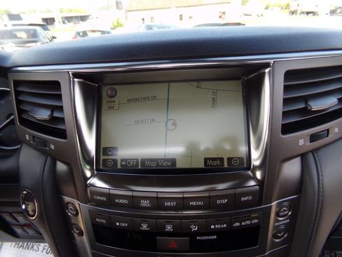 Used 2008 Lexus LX 570 4WD image 29