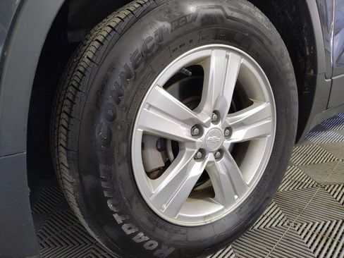 Used 2020 Chevrolet Trax LT w/ LPO, Cargo Package FWD image 31