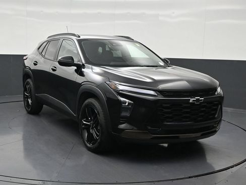 Used 2025 Chevrolet Trax ACTIV w/ Driver Confidence Package FWD image 8