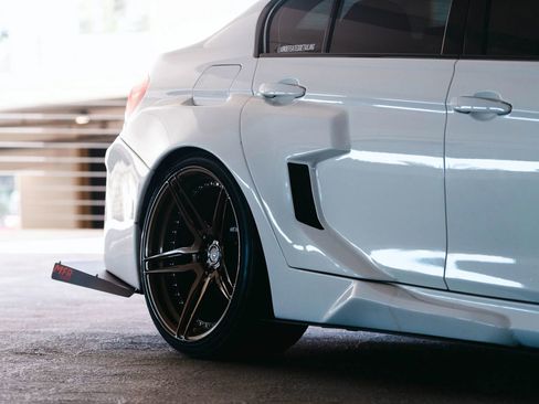 Used 2018 BMW M3 Sedan w/ Competition Package image 12