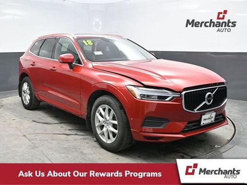 Used 2018 Volvo XC60 T5 Momentum w/ Convenience Package image 1