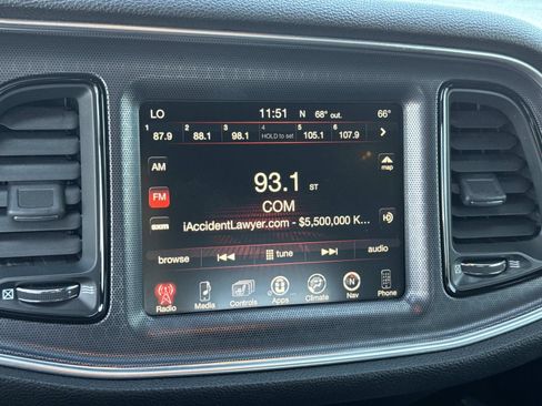 Used 2015 Dodge Challenger SXT Plus image 28