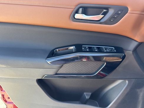 New 2026 Nissan Pathfinder Platinum AWD/4WD image 19