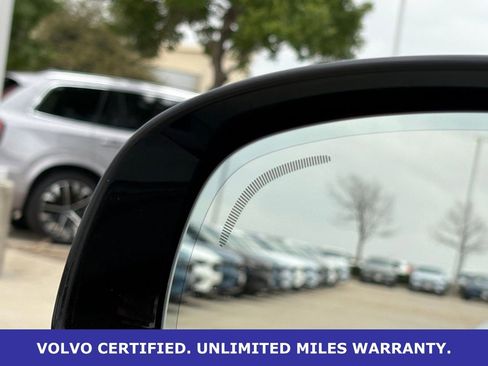 Certified 2025 Volvo XC60 B5 Core image 12