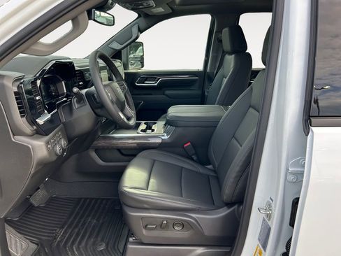 New 2026 Chevrolet Silverado 3500 LTZ w/ LTZ Plus Package image 15