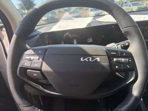 Certified 2026 Kia Sportage LX w/ LX Convenience Package FWD image 15