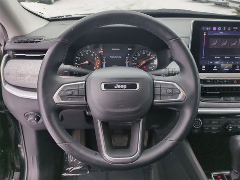 Certified 2022 Jeep Compass Latitude image 22