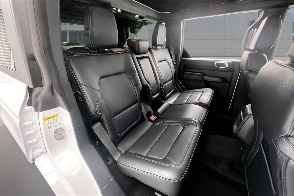 New 2026 Ford Bronco Outer Banks AWD/4WD image 10