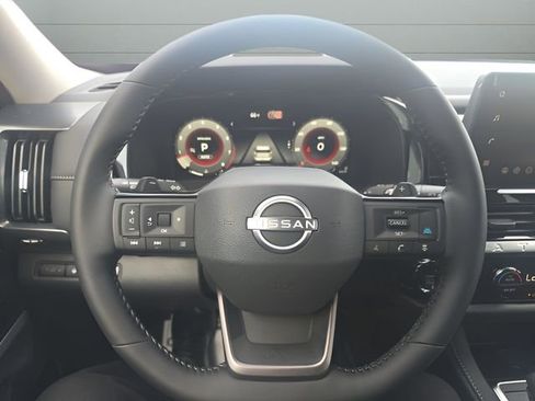 New 2026 Nissan Pathfinder SL AWD/4WD image 16