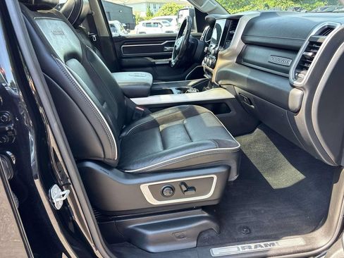 Used 2022 RAM 1500 Laramie AWD/4WD image 16