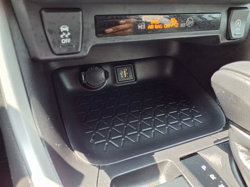 Used 2024 Toyota RAV4 XLE AWD/4WD image 13
