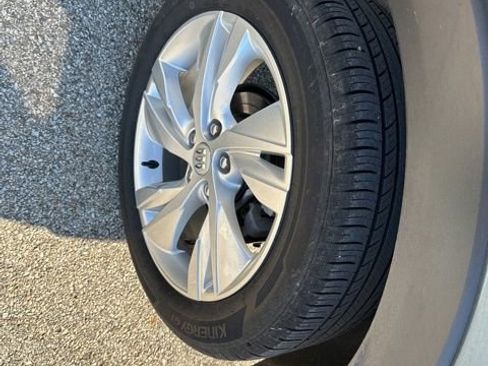 Used 2024 Buick Encore GX Preferred w/ Comfort Package image 34