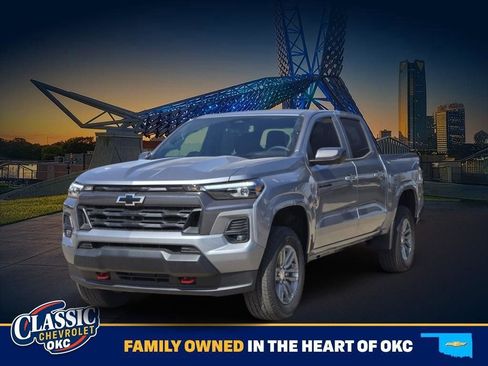 New 2026 Chevrolet Colorado LT w/ LT Convenience Package AWD/4WD image 2