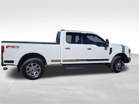 Used 2021 Ford F250 Lariat w/ Chrome Package image 20