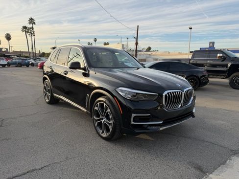 Used 2022 BMW X5 sDrive40i w/ Parking Assistance Package RWD image 3
