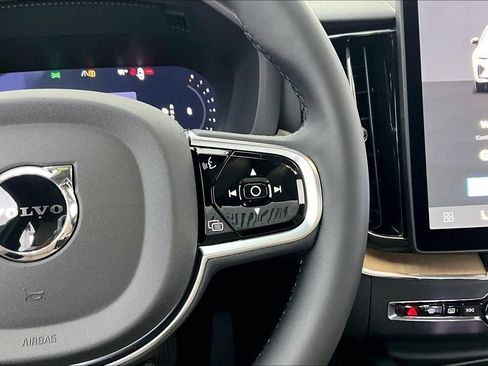 New 2026 Volvo XC60 B5 Core AWD/4WD image 13