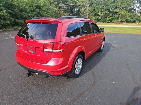 Used 2019 Dodge Journey SE image 7