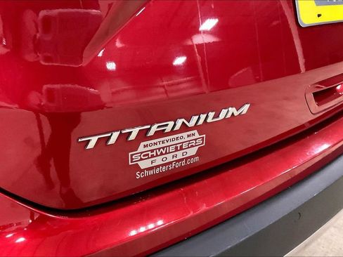 Certified 2024 Ford Edge Titanium AWD/4WD image 8