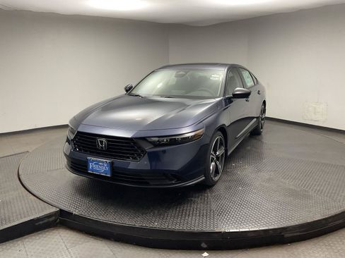 New 2026 Honda Accord SE image 3