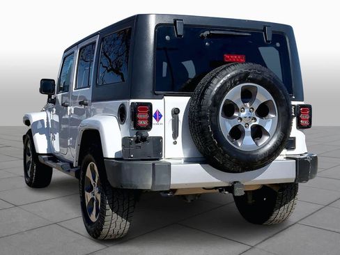 Used 2018 Jeep Wrangler Unlimited Sahara image 11