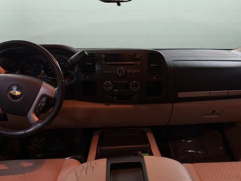Used 2010 Chevrolet Silverado 1500 LT w/ Power Pack Plus RWD image 9