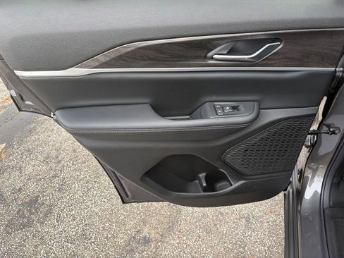 New 2025 Jeep Grand Cherokee Limited image 31