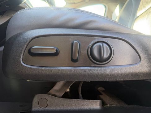Used 2021 Buick Enclave Essence FWD image 26