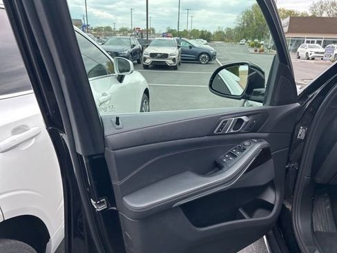 Used 2021 BMW X5 xDrive40i w/ Premium Package 2 image 11