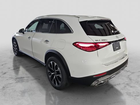 New 2026 Mercedes-Benz GLC 350e GLC 350e image 7