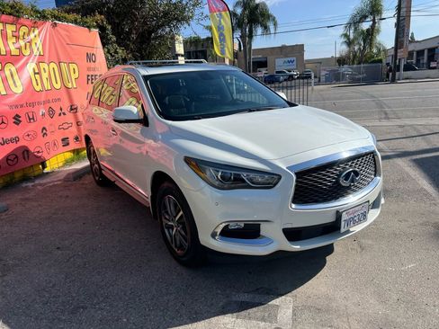 Used 2017 INFINITI QX60 FWD w/ Premium Plus Package image 3